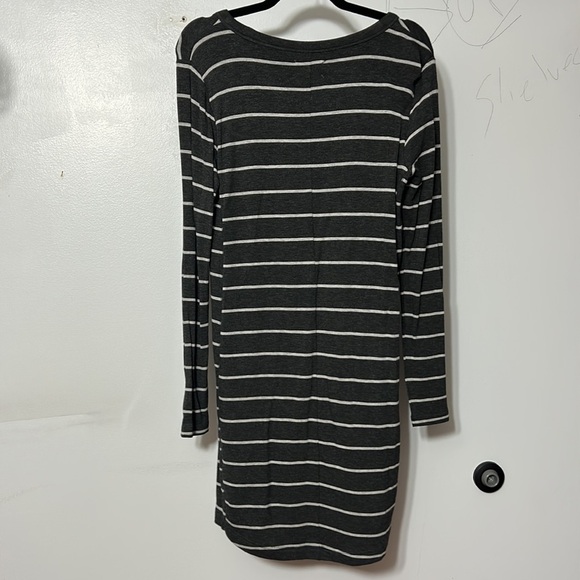 Lou & Grey Striped Grey White Super Soft Midi Dress Size Small - Picture 5 of 5